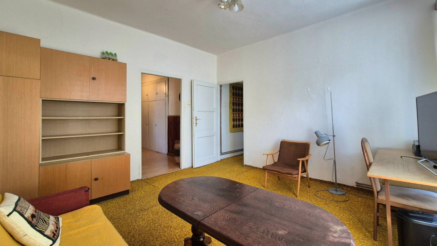 Priestranný 4 izbový byt na predaj, ulica Milosrdenstva - 6