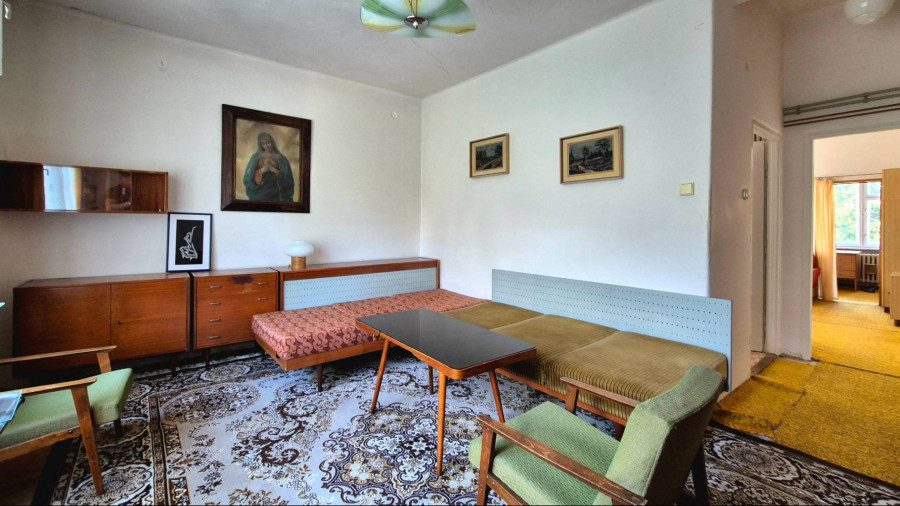 Priestranný 4 izbový byt na predaj, ulica Milosrdenstva - 14